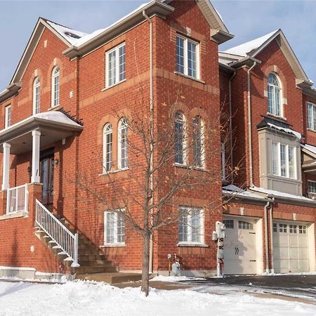 Jazzy Home Stay Миссиссага Экстерьер фото